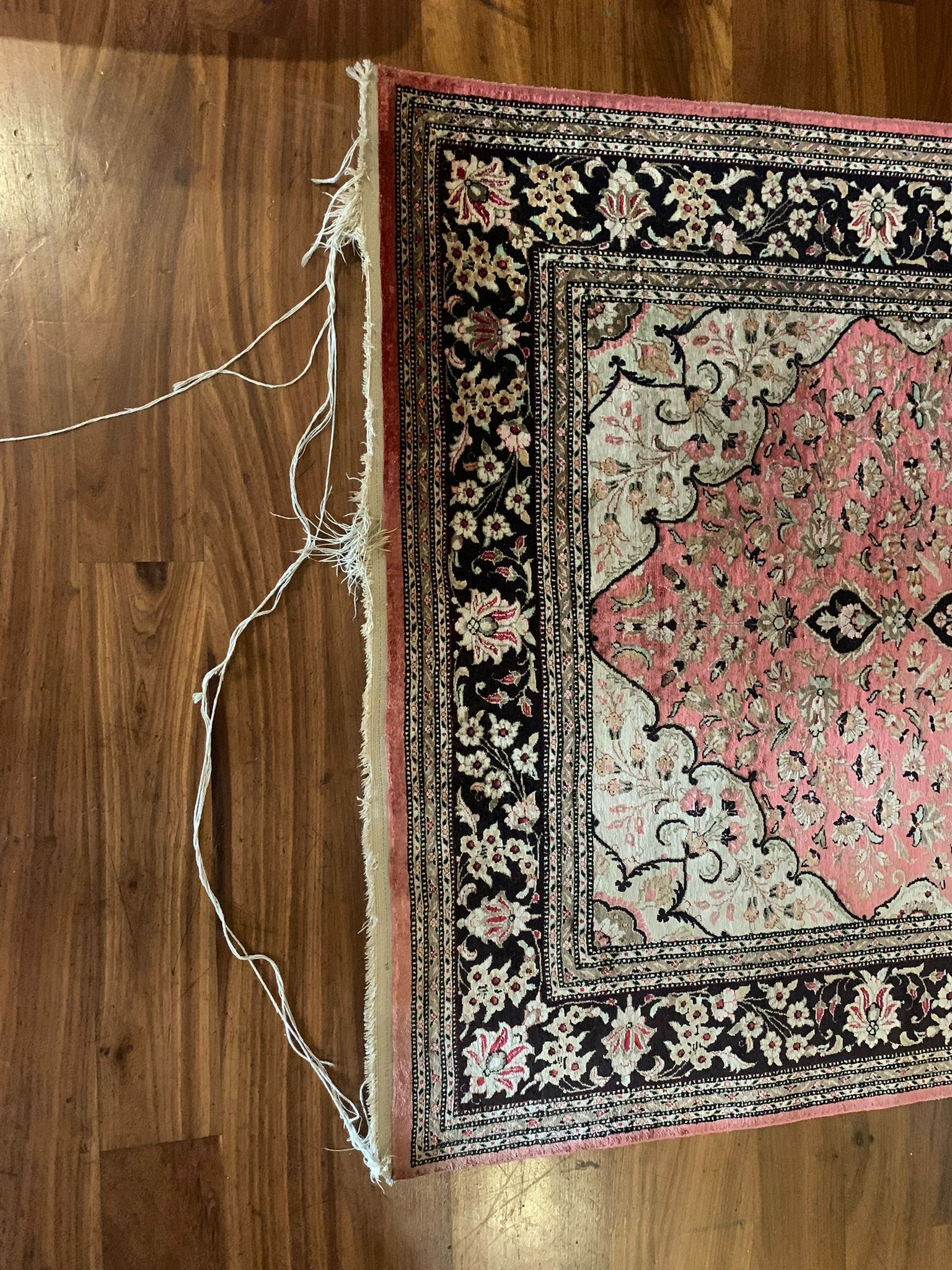 Tapis persan Caen